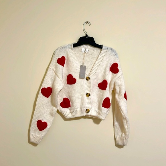 Luna Ivy Women Valentine sweater crop cardigan size S Red Hearts Vneck  NWT - Picture 2 of 12